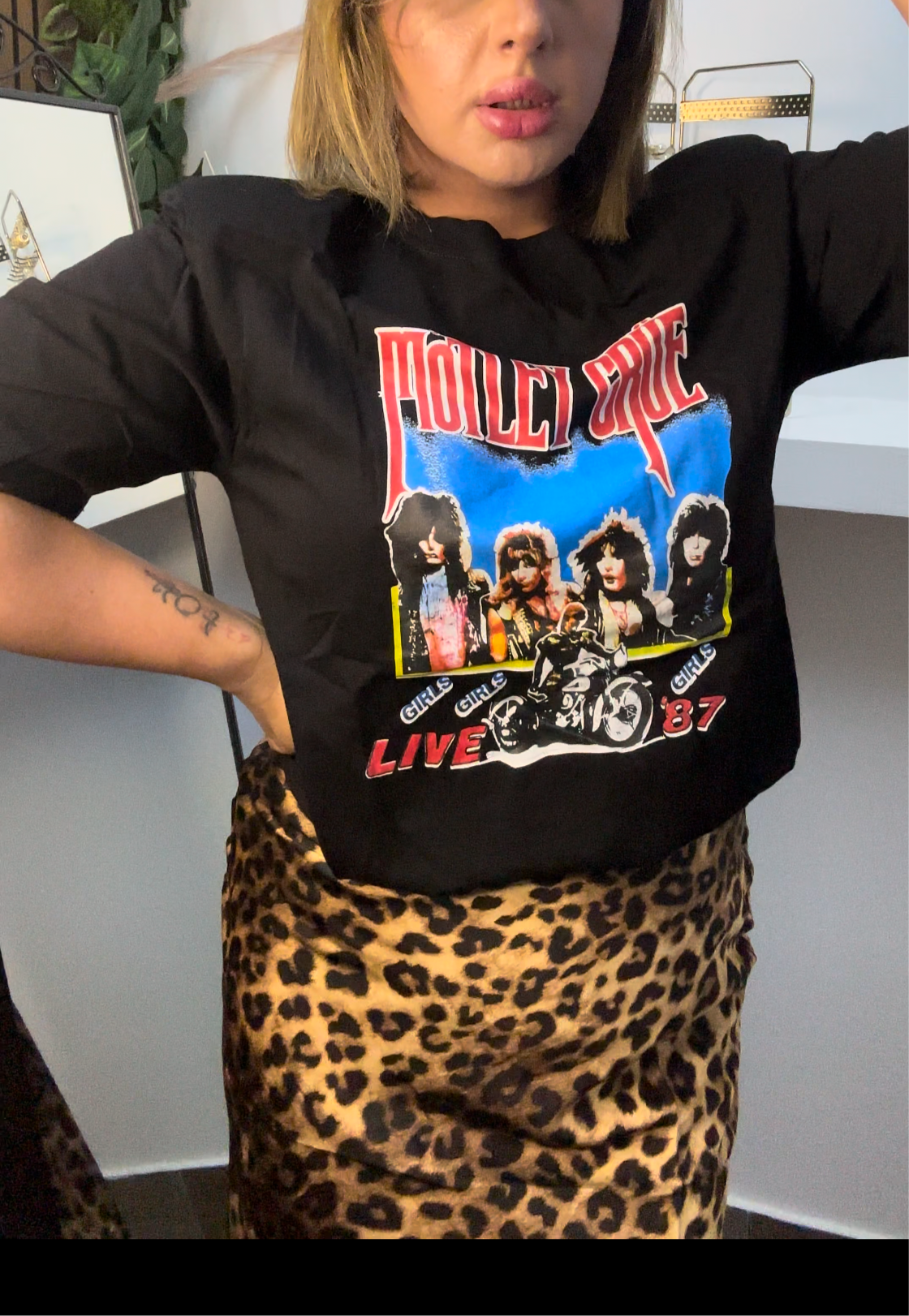 T-shirt p*nk con spallina
