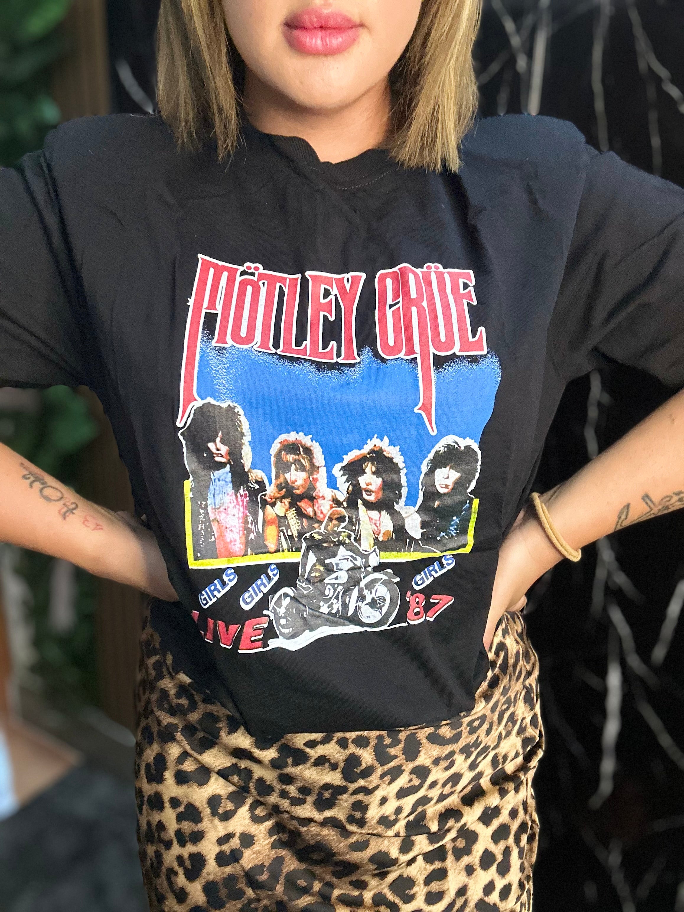 T-shirt p*nk con spallina